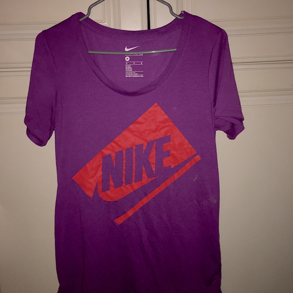 Nike Women’s shirt size Medium